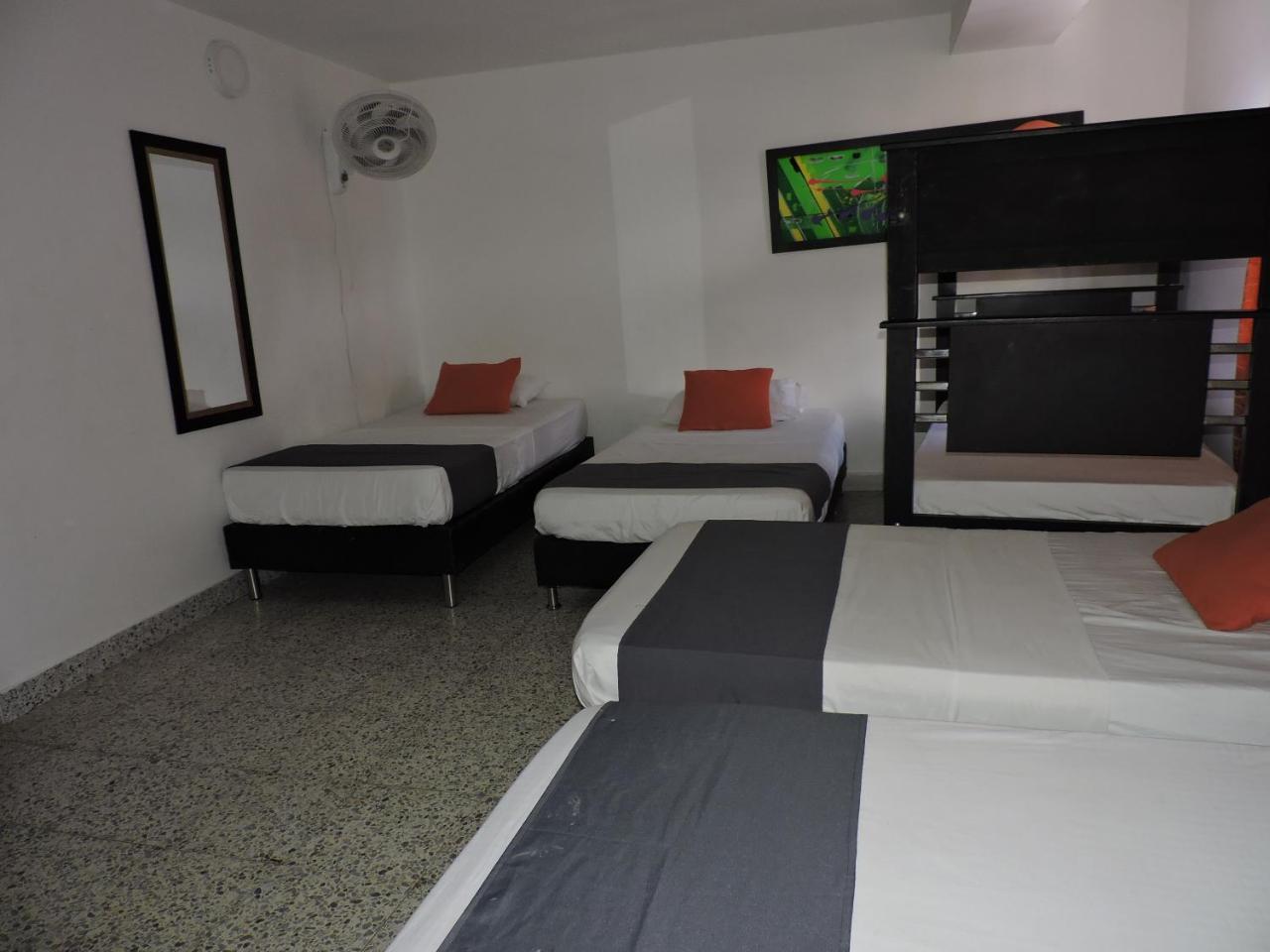 Hotel Jc 43 Медельин Экстерьер фото